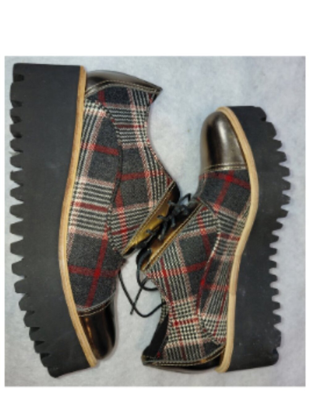 ALL BLACK Plaid Oxfords w/ Gold Patent Toe and Heel Women's Size 8 - Picture 8 of 13